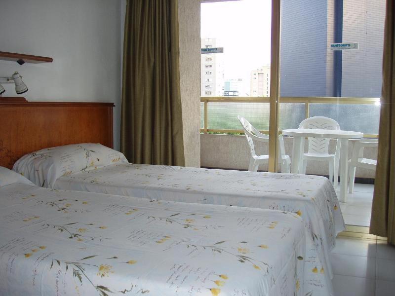 Apartamentos Maria Victoria بينايدورم الغرفة الصورة